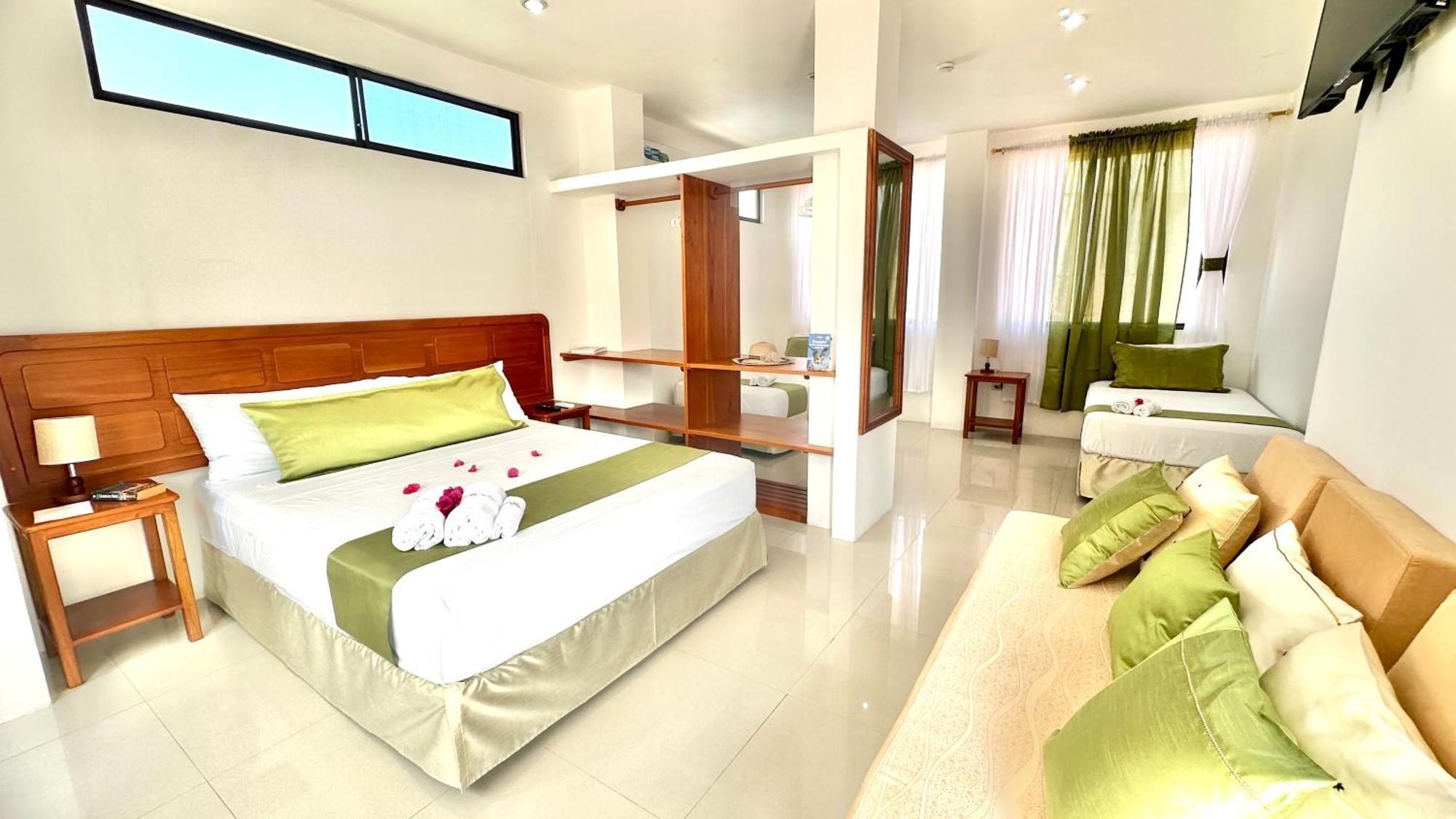 Hostal Suenos Silvestres Puerto Ayora  Exterior foto